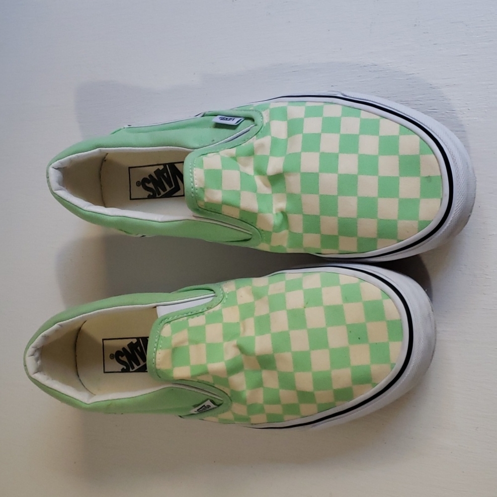 Van's Checkboard Classic Slip-on Sneakers